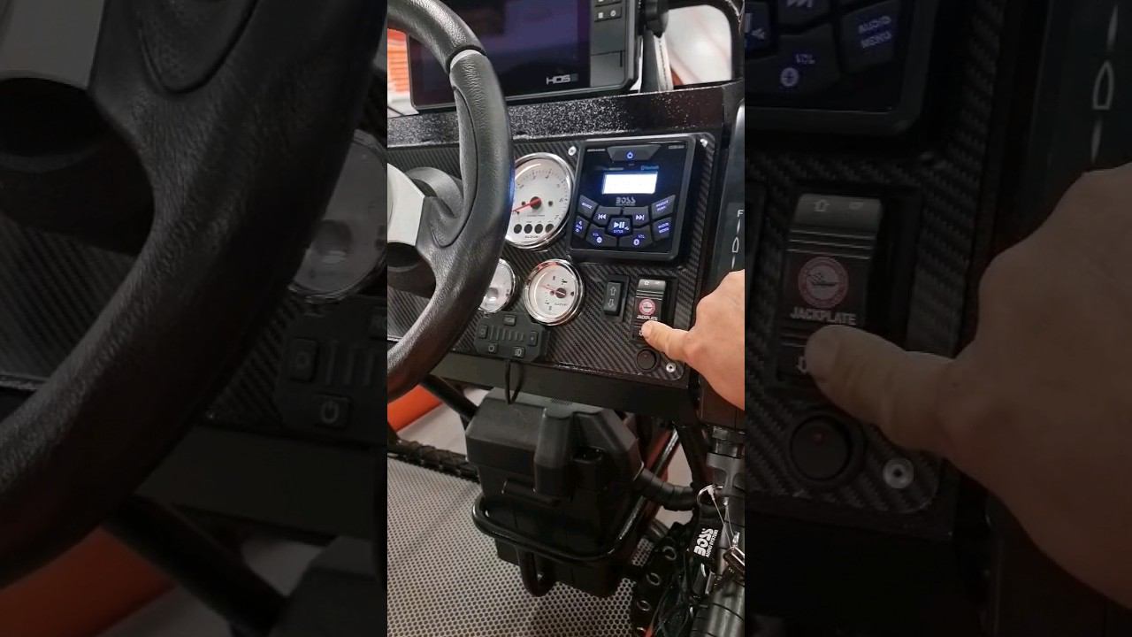 Навороченная лодка от "СибДжет"!!! Академия 555+ Suzuki 140 #лодка #водомет #водометнаялодка смотреть онлайн