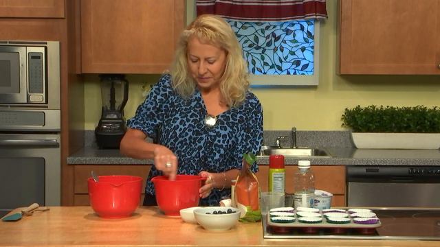 Овсяные мафины с голубикой | ПОХУДЕНИЕ для ГУРМАНОВ E50 | Ovsyanaya muka | Recepti dlya pohudeniya смотреть онлайн