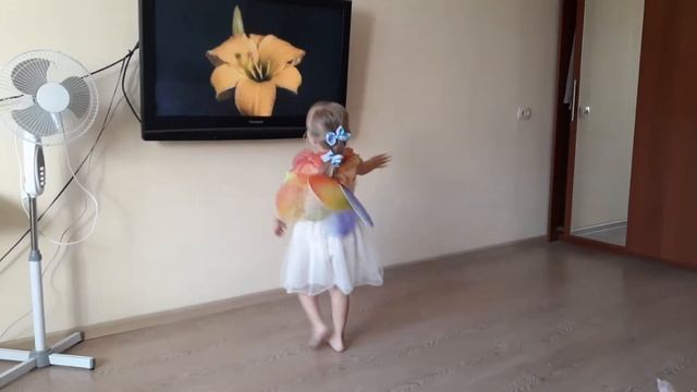 Вальс цветов дома. Вере 4 года смотреть онлайн