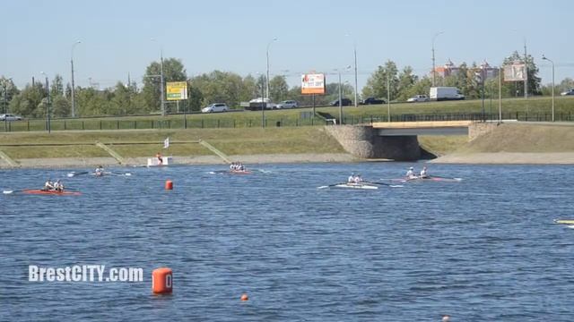 Парад лодок на Гребном. Брест 19 мая 2017 смотреть онлайн