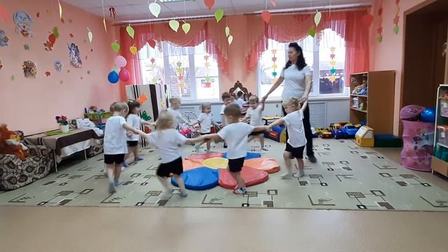 Подвижная игра Карусели Степаненко Н В смотреть онлайн