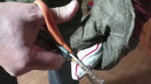 просто, как сделать ручку для ножа из пластиковой трубы.