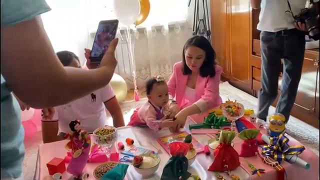 Асянди Амалюшке 1 годик.