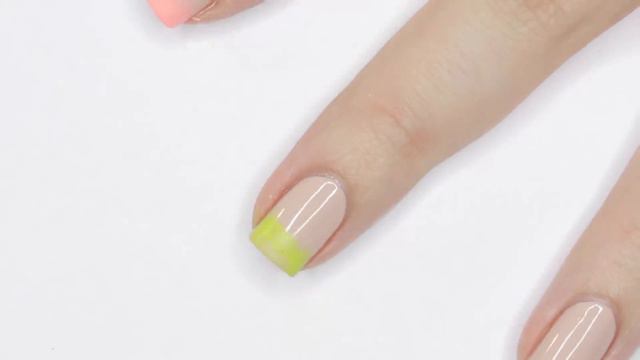 WHAT THE HECK IS THIS WEIRD NAIL SPONGE TOOL？! + Neon Summer Gradient Nails