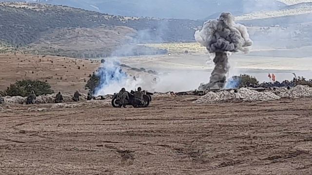 Реконструкция боя ВОВ на Федюхеных высотах в Севастополе
