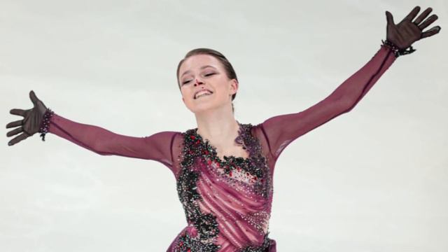 РОССИЯНКА Анна Щербакова вошла в тройку лидеров на премию ISU Skating. news. смотреть онлайн