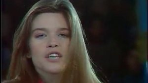 Corynne Charby - Boule de flipper (1er janvier 1987) FR3 UNICEF