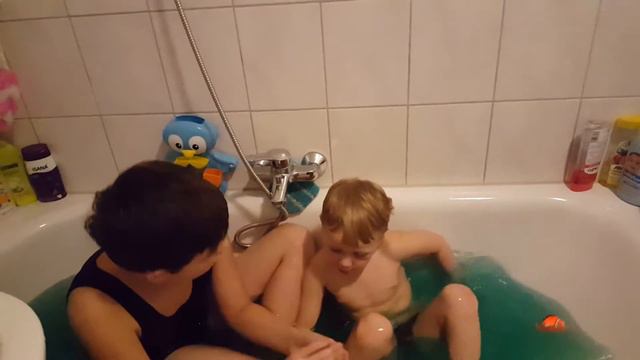 Глиби, купаемся в слези смотреть онлайн