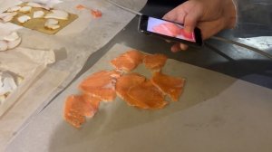 Слайсер полуавтомат для нарезки красной рыбы. Тестируем лосось слабосоленый. Ранее форель