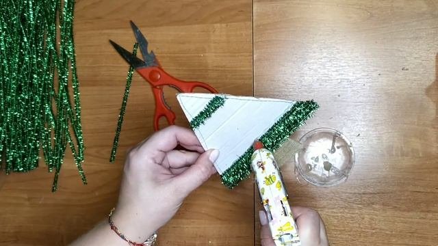 Новогодняя игрушка. Ёлочка.