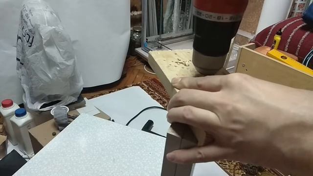Откидная и съёмная полка на цепях своими руками