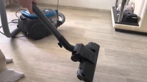 Пылесос Samsung Air track plus SC4760 с контейнером для пыли