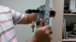 Противопожарный замок с функцией антипаника.