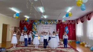 Вход на выпускной «Мы такие разные»