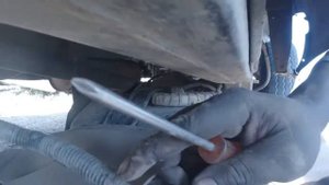 TOYOTA HILUX - HOW TO REMOVE FUEL PUMP