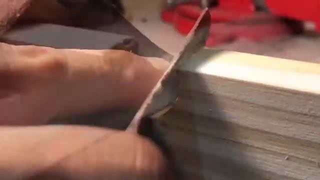 Деревянная полка с выдвижным ящиком смотреть онлайн