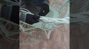 плетение кресла из ротанга, производство мастерская плетеной мебели Марко