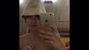 Вечная проблема девушек .. В бане