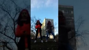 танец ?? двигаться.