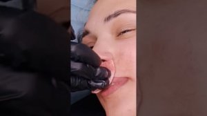 Татуаж губ иглой 3 rs