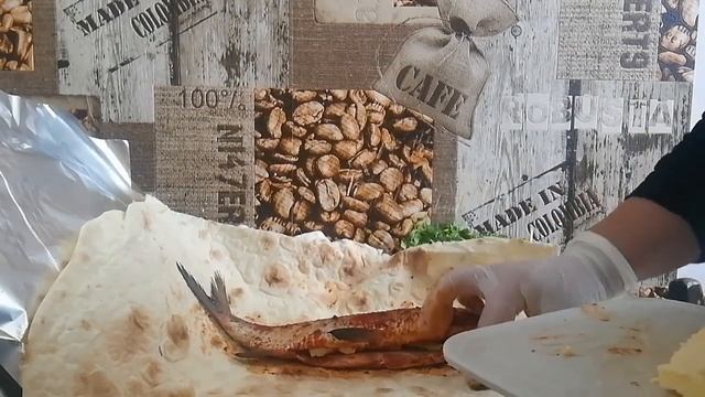 рыба СИГ в лаваше # быстраяеда #очень смачная рыба что аж пальчики облизывать можно!