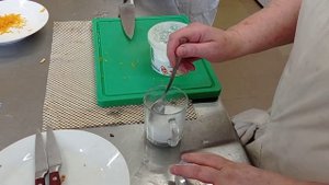 Как приготовить вкусный соус для сырников