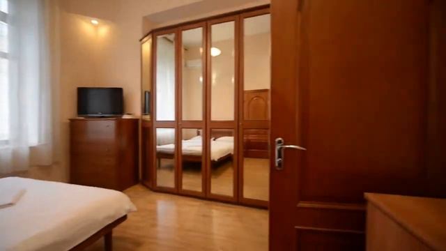 Квартира посуточно Киев: Видеообзор апартаментов на площади Льва Толстого ✔️ Безопасная аренда смотреть онлайн