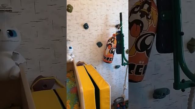 Комната мальчика. смотреть онлайн