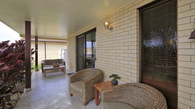 Bundaberg South - 5 Bed, 2 Bath - Possible Granny ... смотреть онлайн