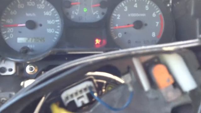 "Хруст" поворотника Toyota RAV4 смотреть онлайн