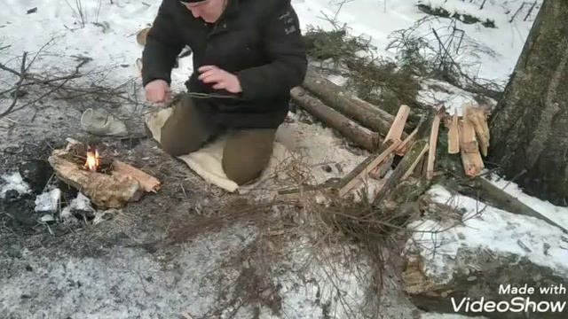 Разведения костра кремень об кресало Eminition and chairing of fire смотреть онлайн