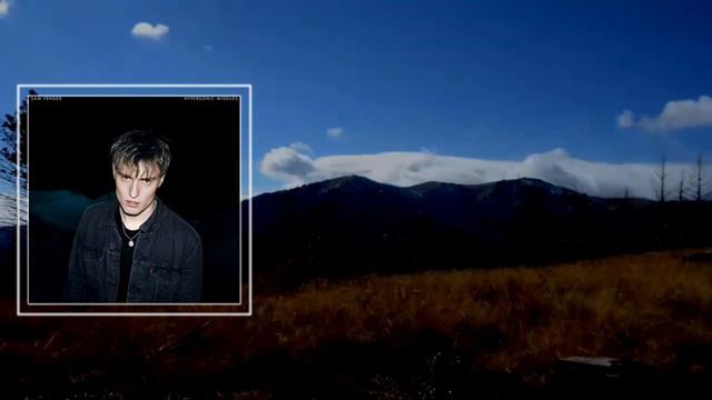 Lyric: Sam Fender - Dead Boys смотреть онлайн