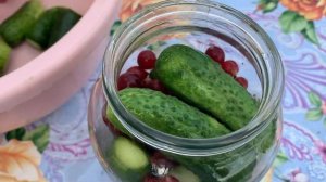НОВЫЙ РЕЦЕПТ!!!МАРИНОВАННЫЕ ОГУРЦЫ С ДУБОВЫМИ ЛИСТЬЯМИ И КРЫЖОВНИКОМ НА ЗИМУ!!!