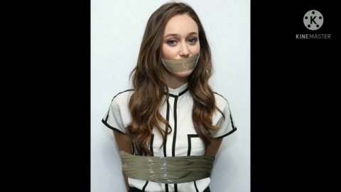 Связанная девушка