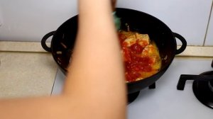 Выкладываю сухие макароны в сковороду и через 20 мин вкусный ужин готов.