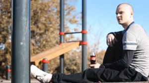 Проект выход силой - отжимания на брусьях. Кока кола