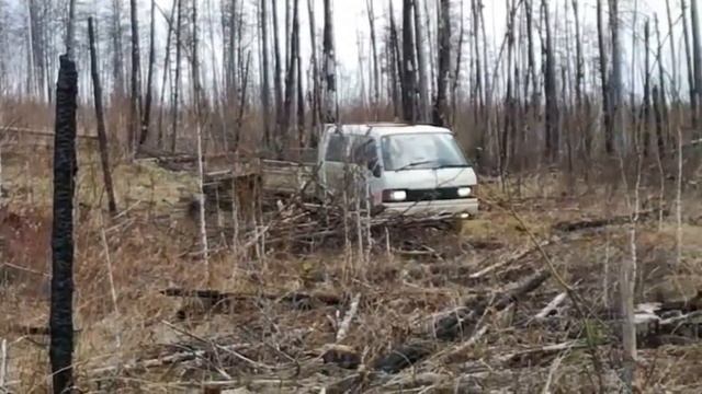 Тащим в лес дровокол ГОРЫНЫЧ! Заготовка дров стала ещё легче!!! смотреть онлайн