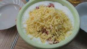 Как приготовить сытные оладушки с колбасой и сыром