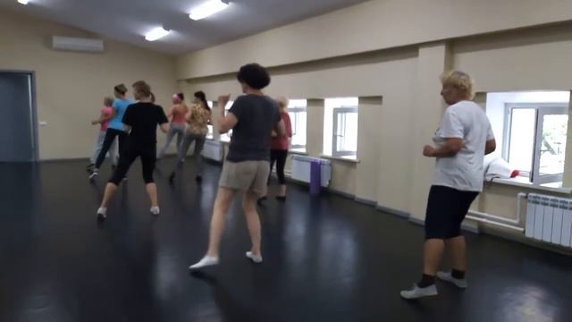 Московская долголетия. Зумба в зале ФОК Таганского парка. смотреть онлайн