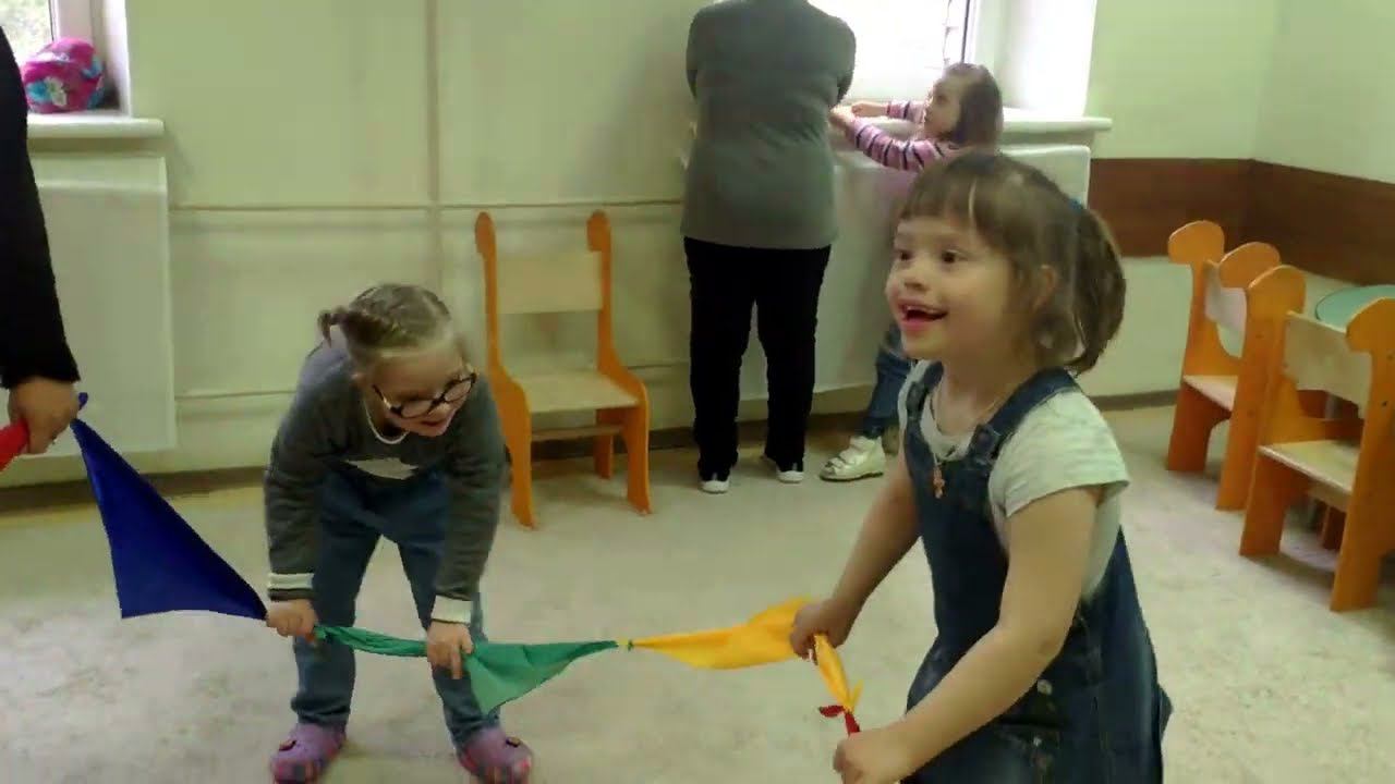 Двигательно-речевая игра “Насос”