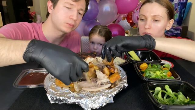 ?МУКБАНГ КУРИЦА/ПРИГОТОВИЛИ ЦЕЛУЮ КУРИЦУ САМИ смотреть онлайн