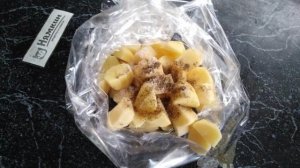 Сочная курица с картошкой в рукаве