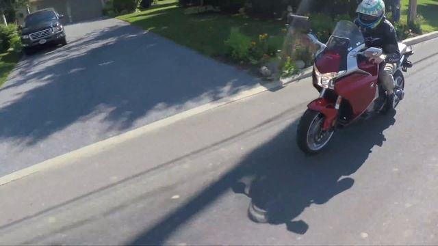 Honda VFR 1200F смотреть онлайн