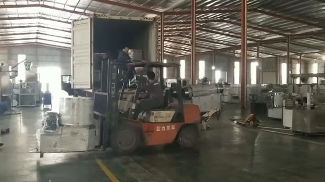 Китайский завод. Кормовое оборудование. Пищевой экструдер. смотреть онлайн