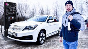 Первый электрический российский автомобиль в такси / EVOLUTЕ i-PRO в такси / Часть 1