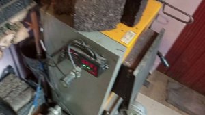 Топим котёл! Брикеты с угольной пылью #брикеты #твердотопливныйкотел