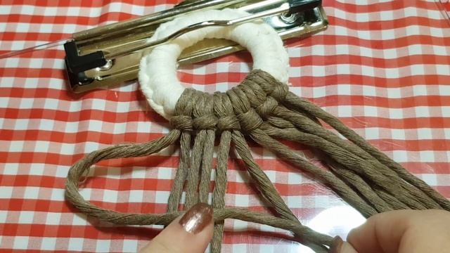 Makramee DIY Rentier / Serviettenring Last Minute Geschenk easy peasy смотреть онлайн