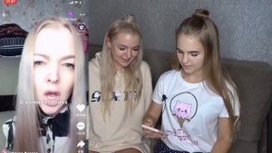 Что ТВОРИТ Алиса Лисова в Like??СМОТРИМ свои старые видео в ЛАЙКИ?