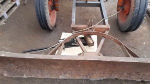 Поворотная лопата на трактор Т-16  доделана.