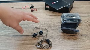 Обзор проводных внутриканальных наушников FiiO FH3. Идеальное звучание на каждый день